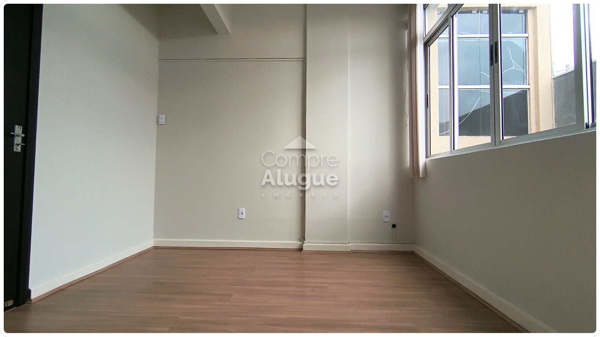 Sala/Conjunto Comercial à venda em Centro, Curitiba — Portal Chave Fácil