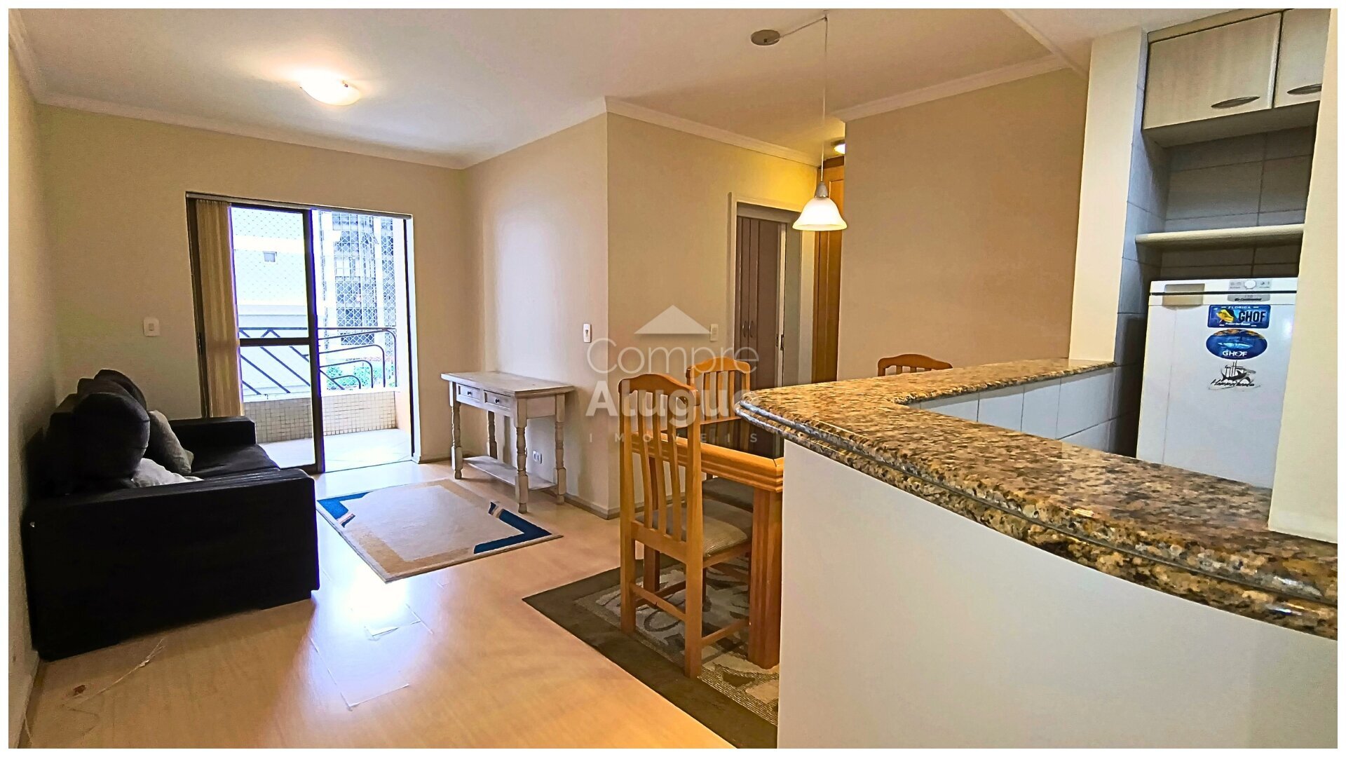 Apartamento para alugar em Centro, Curitiba — Portal Chave Fácil