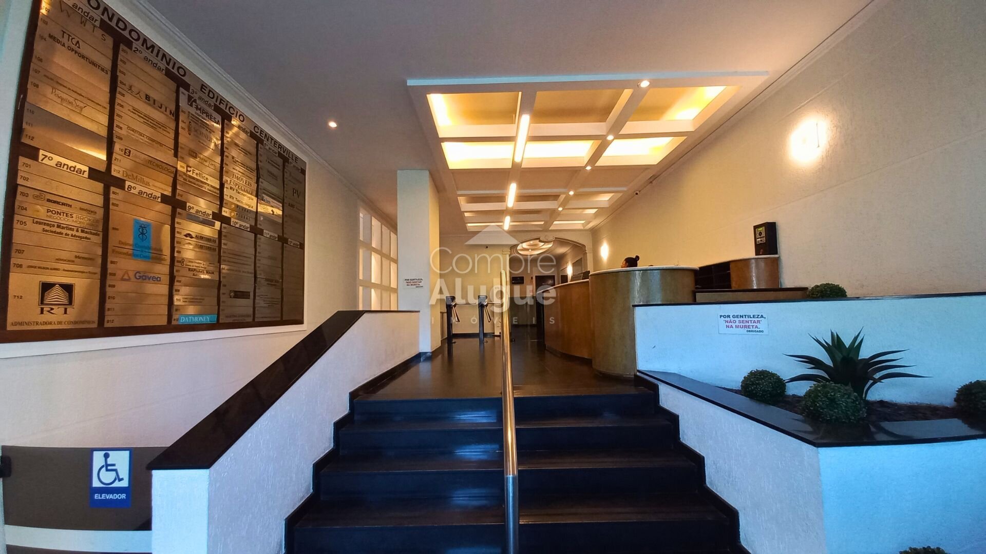 Sala/Conjunto Comercial para alugar em Centro, Curitiba — Portal Chave Fácil