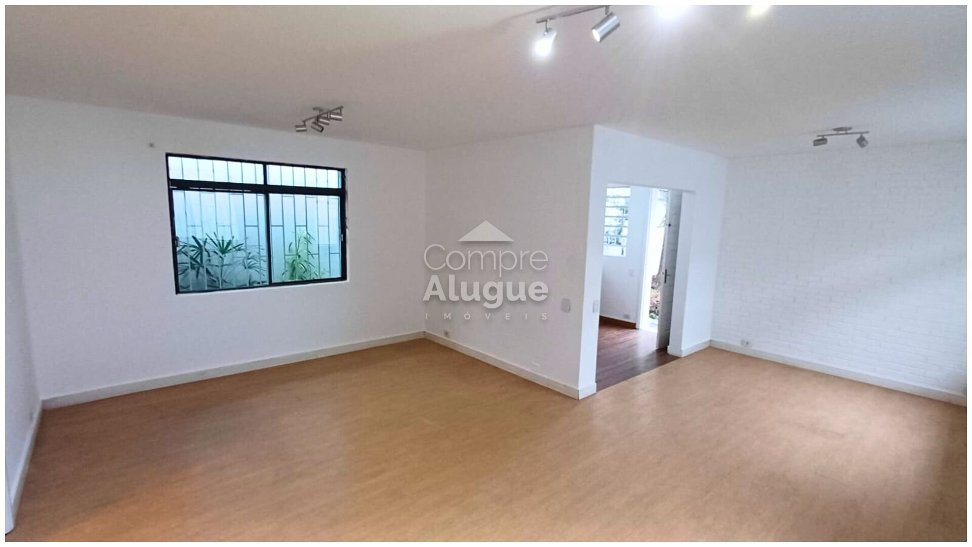 Casa à venda em São Francisco, Curitiba — Portal Chave Fácil