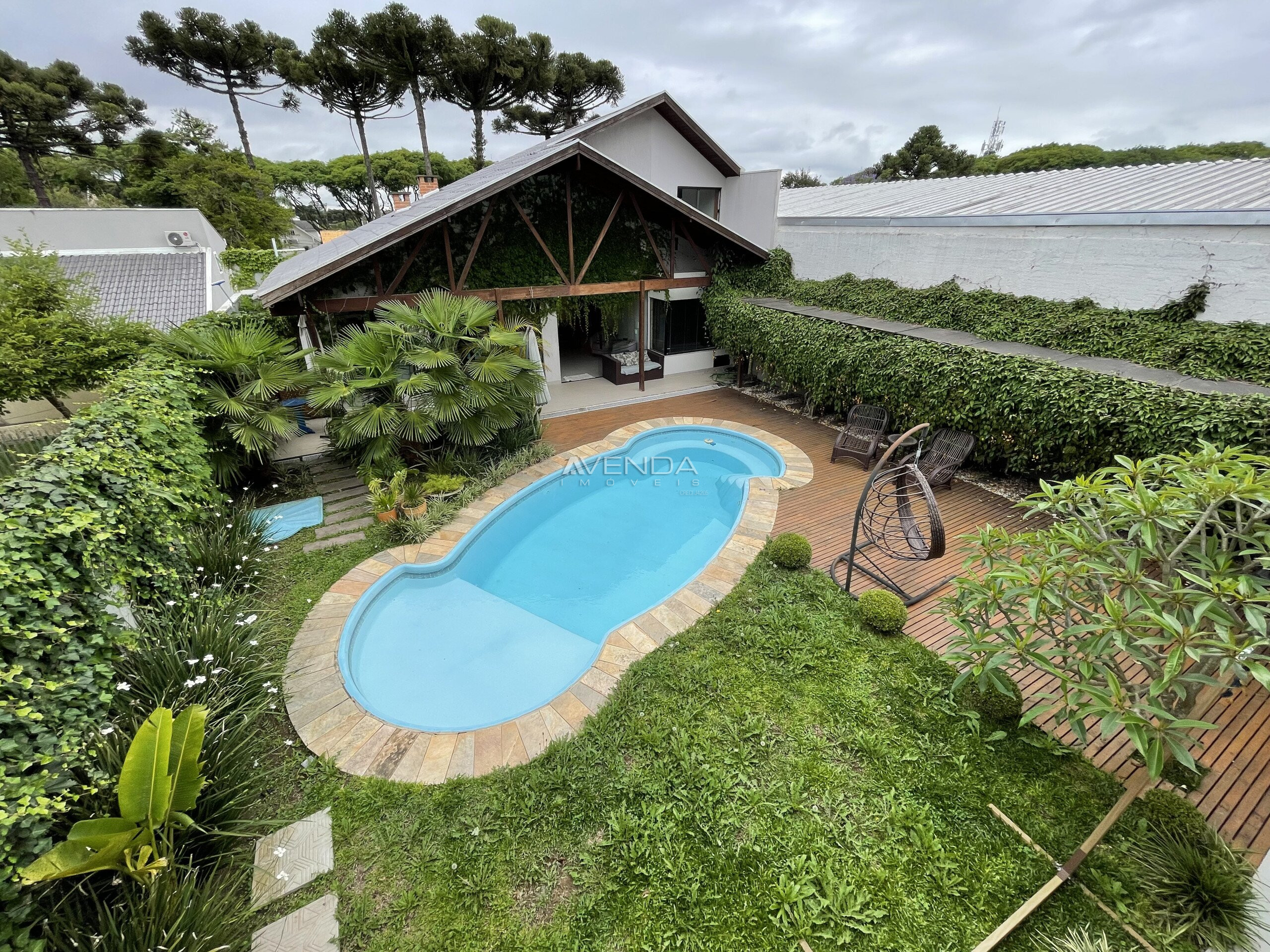 Casa, 3 quartos, 335 m² - Foto 1