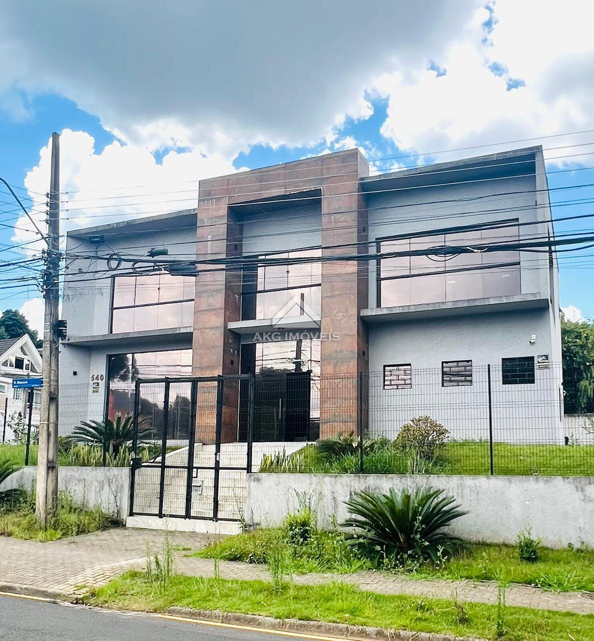 Sala/Conjunto Comercial à venda em Mercês, Curitiba — Portal Chave Fácil