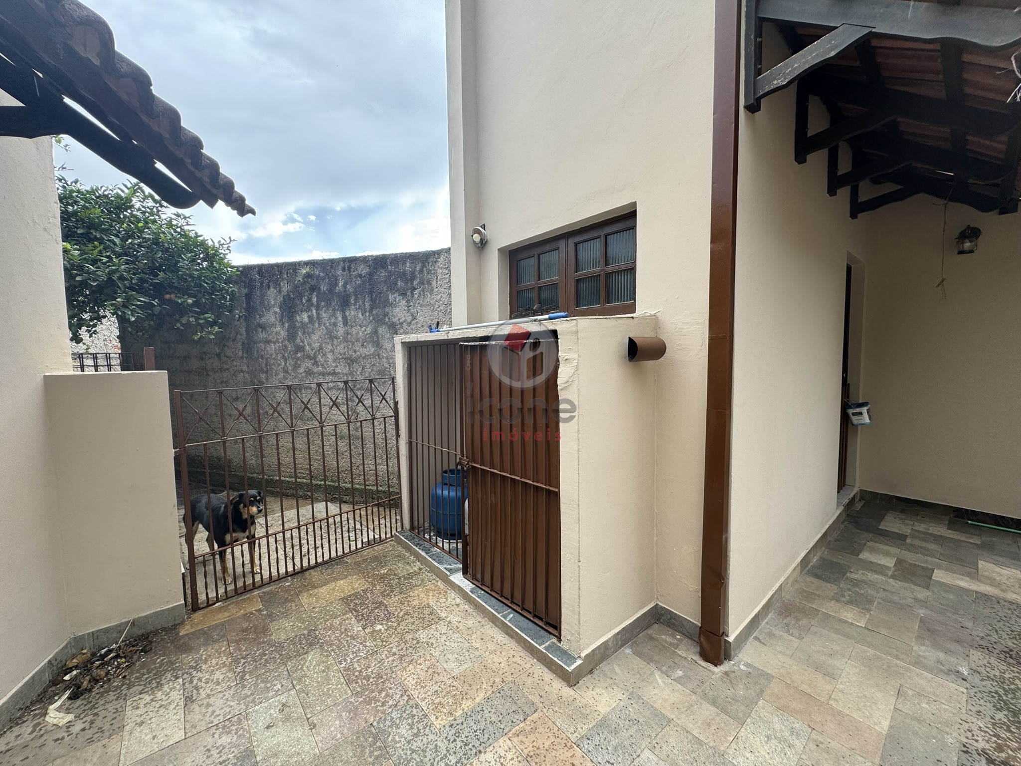 Casa para alugar em Água Verde, Curitiba — Construa Assessoria Imobiliária