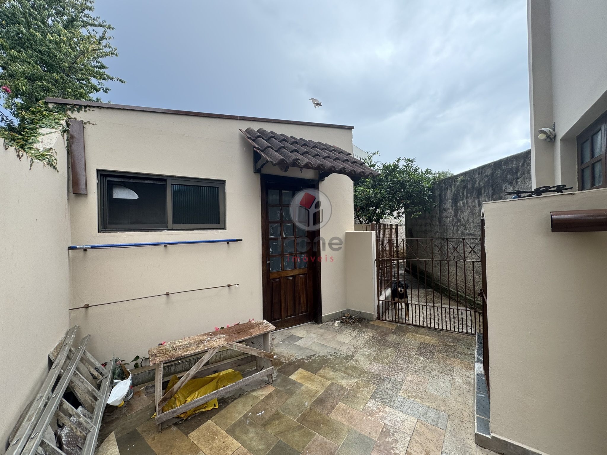 Casa para alugar em Água Verde, Curitiba — Construa Assessoria Imobiliária