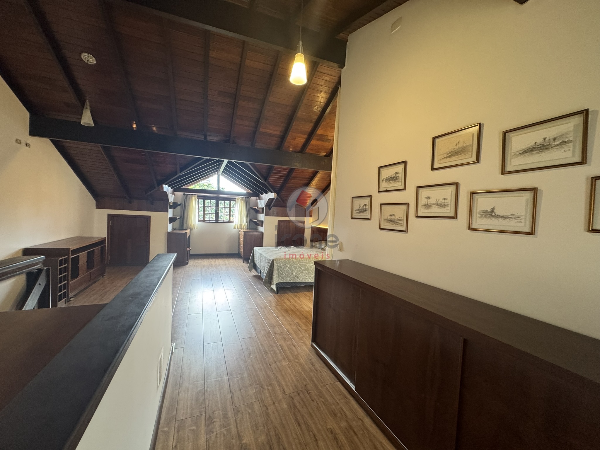 Casa para alugar em Água Verde, Curitiba — Construa Assessoria Imobiliária