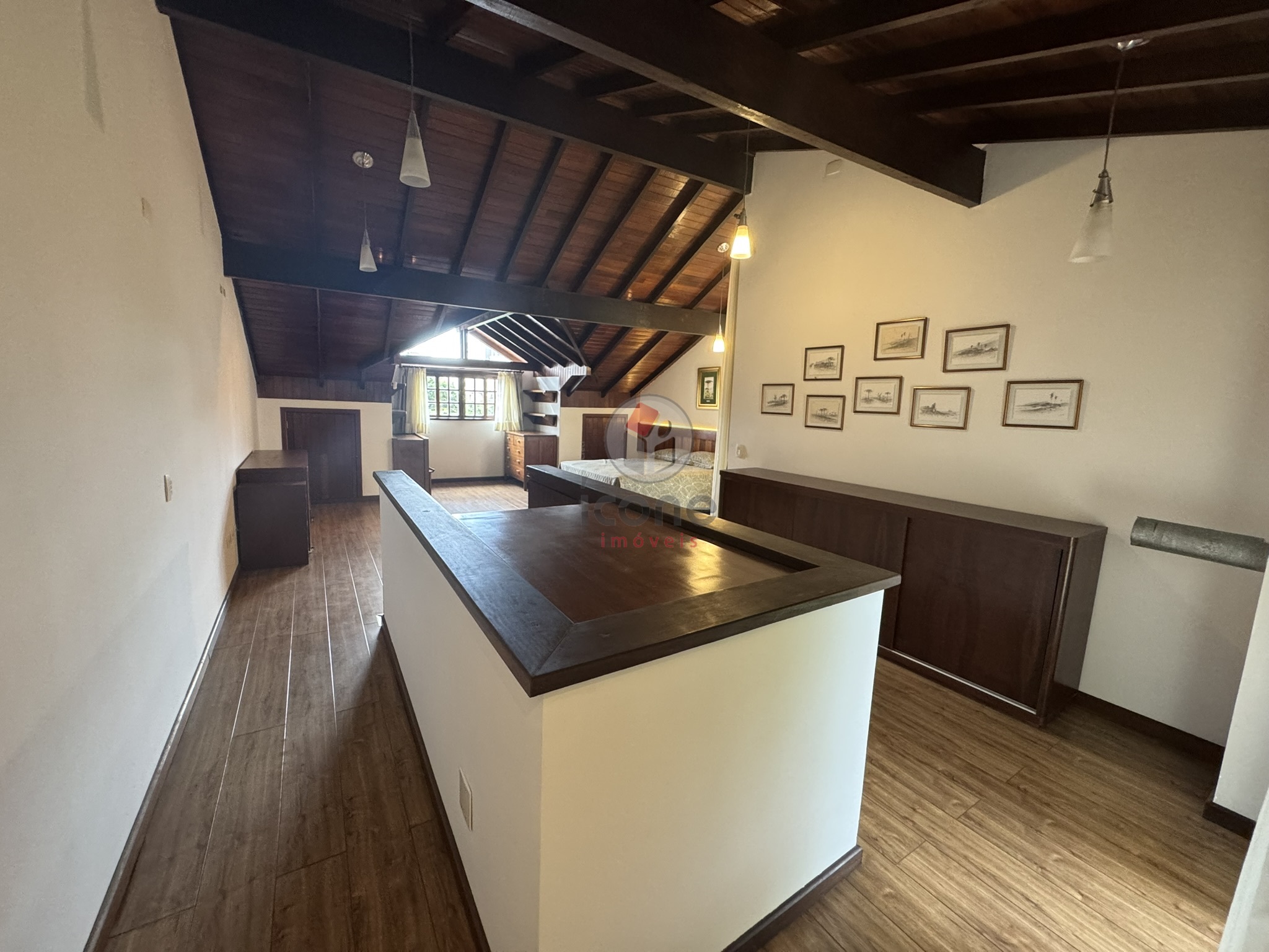 Casa para alugar em Água Verde, Curitiba — Construa Assessoria Imobiliária