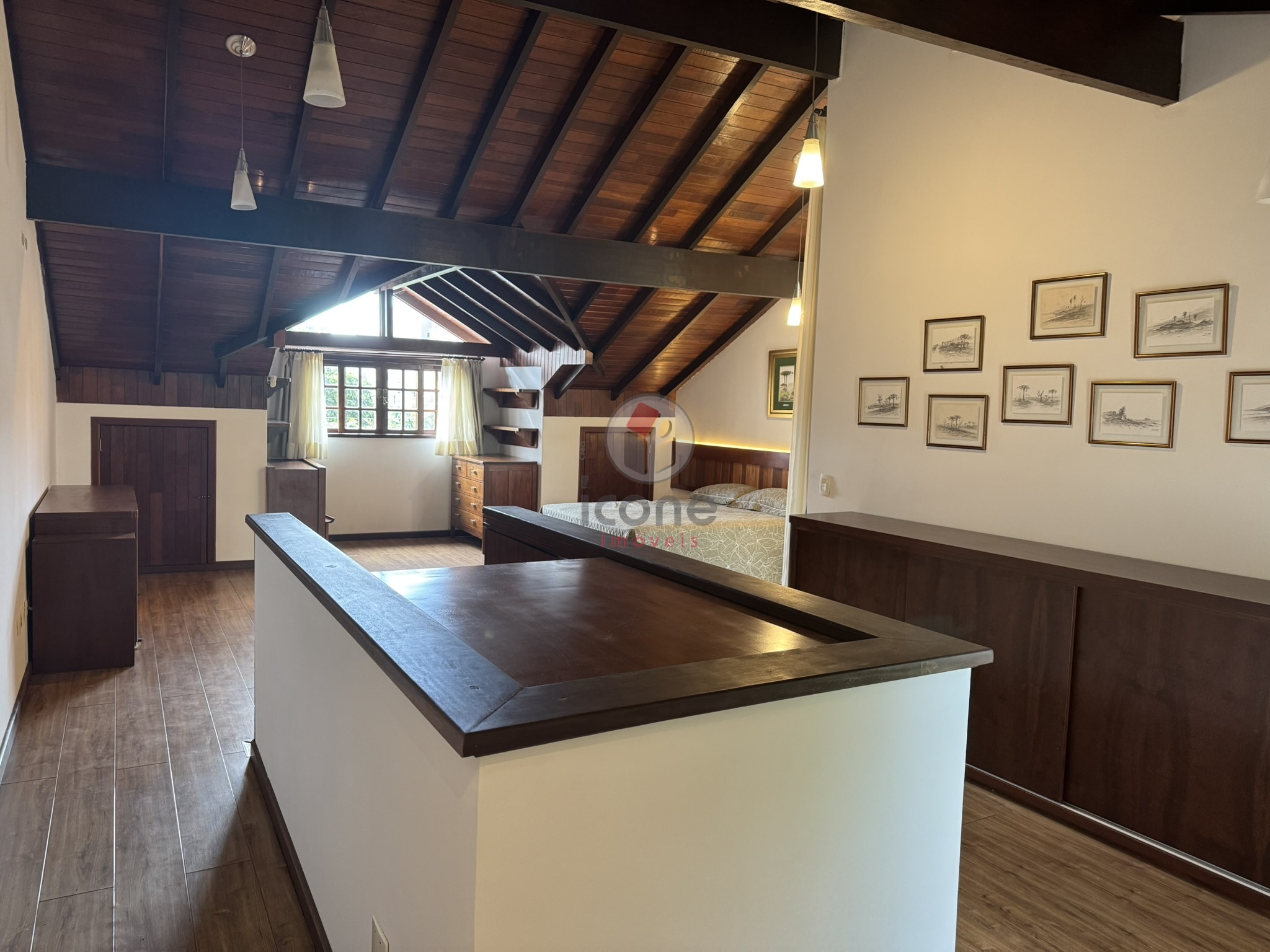 Casa para alugar em Água Verde, Curitiba — Construa Assessoria Imobiliária