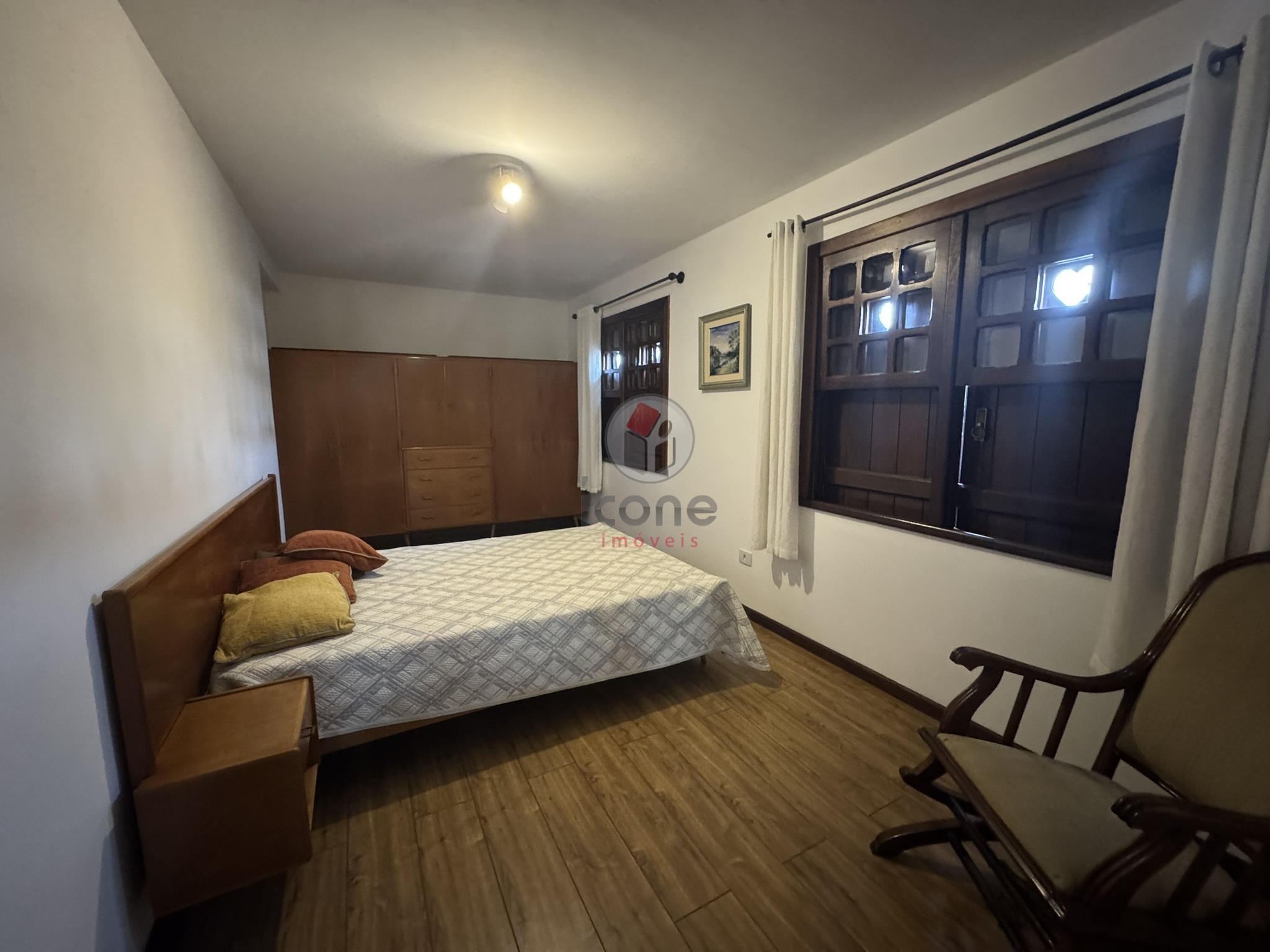 Casa para alugar em Água Verde, Curitiba — Construa Assessoria Imobiliária