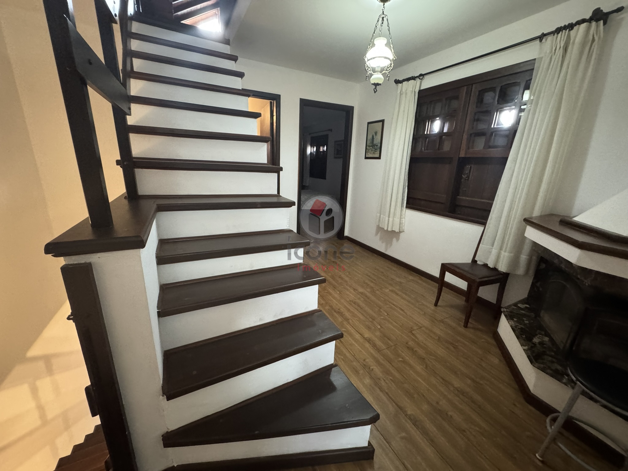 Casa para alugar em Água Verde, Curitiba — Construa Assessoria Imobiliária