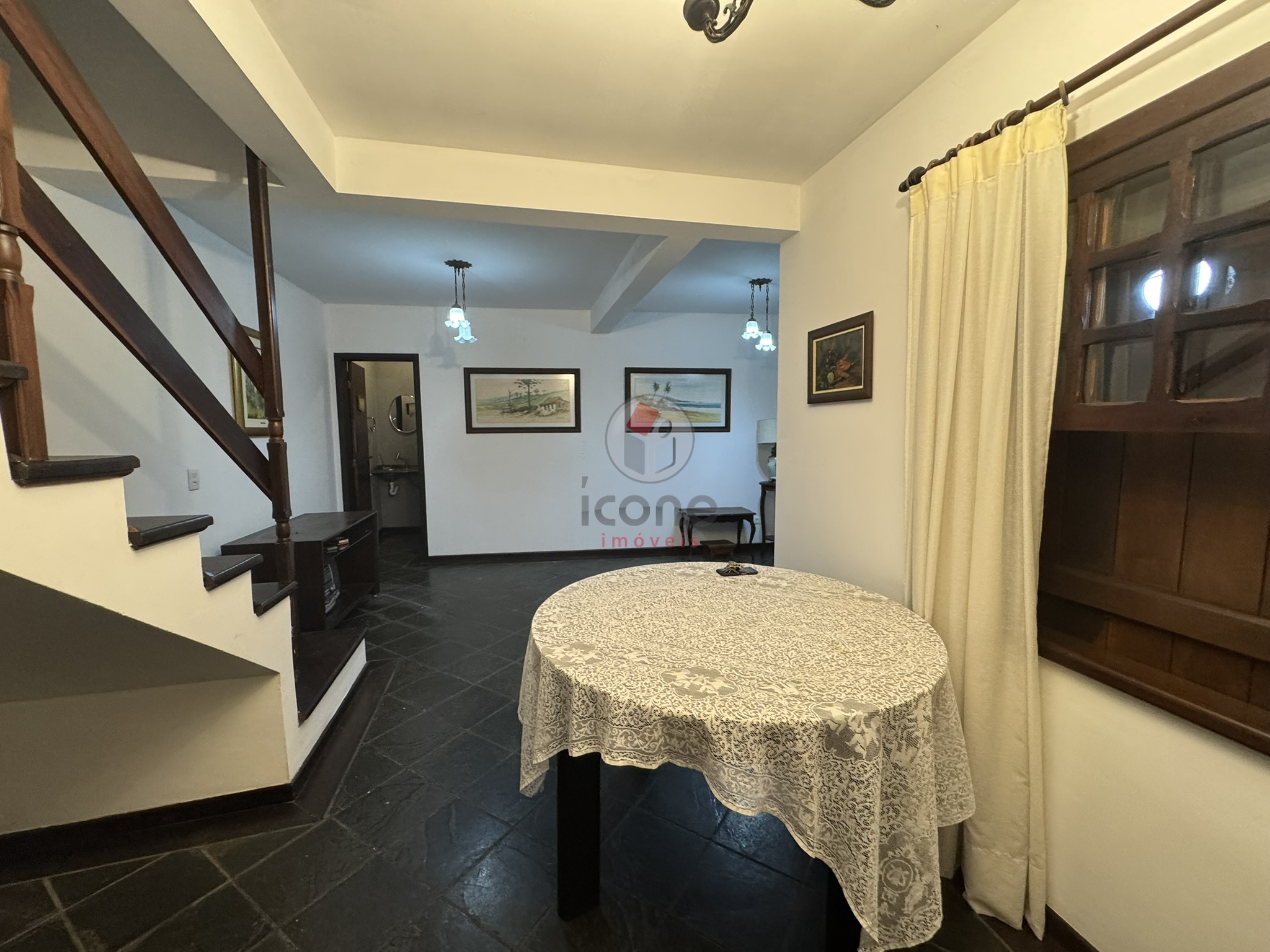 Casa para alugar em Água Verde, Curitiba — Construa Assessoria Imobiliária
