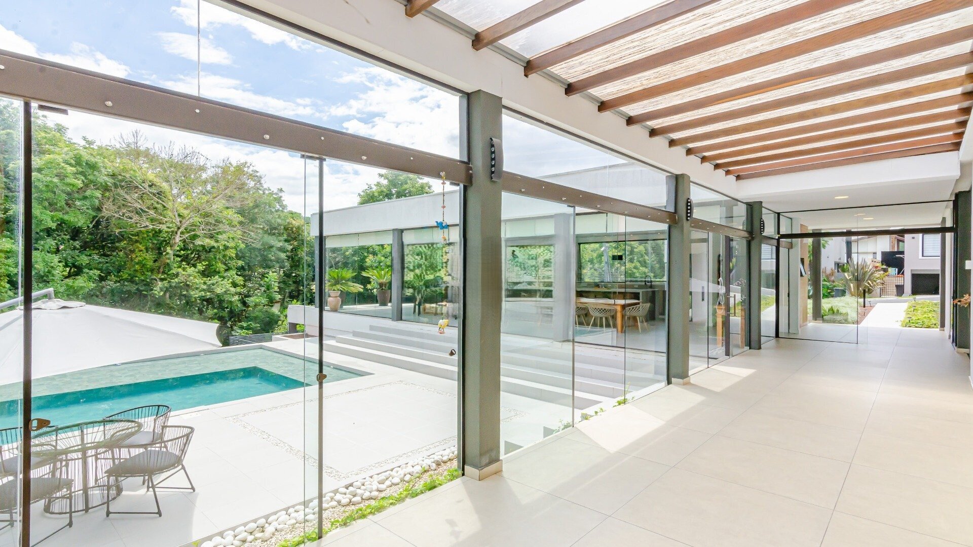 Casa à venda em São João, Curitiba — Portal Chave Fácil