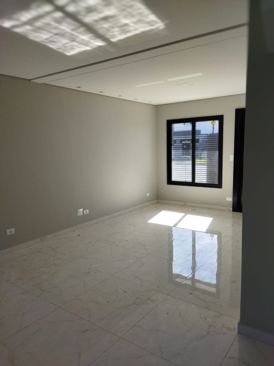 Sobrado à venda em Alto Tarumã, Pinhais — Portal Chave Fácil