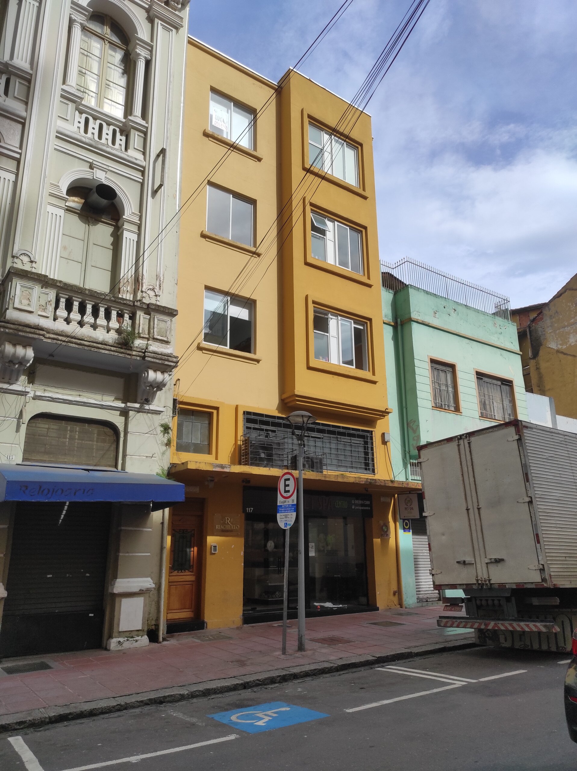 Apartamento para alugar em Centro, Curitiba — Portal Chave Fácil
