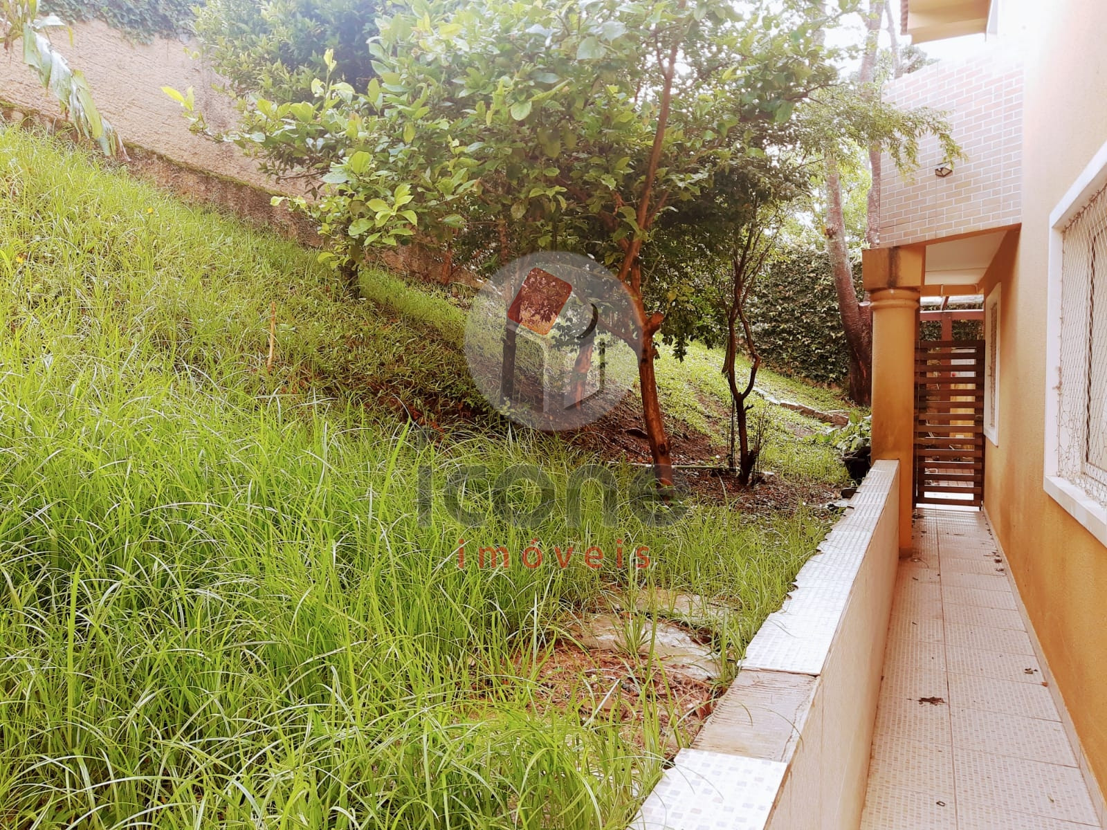 Casa para alugar em Tingui, Curitiba — Portal Chave Fácil