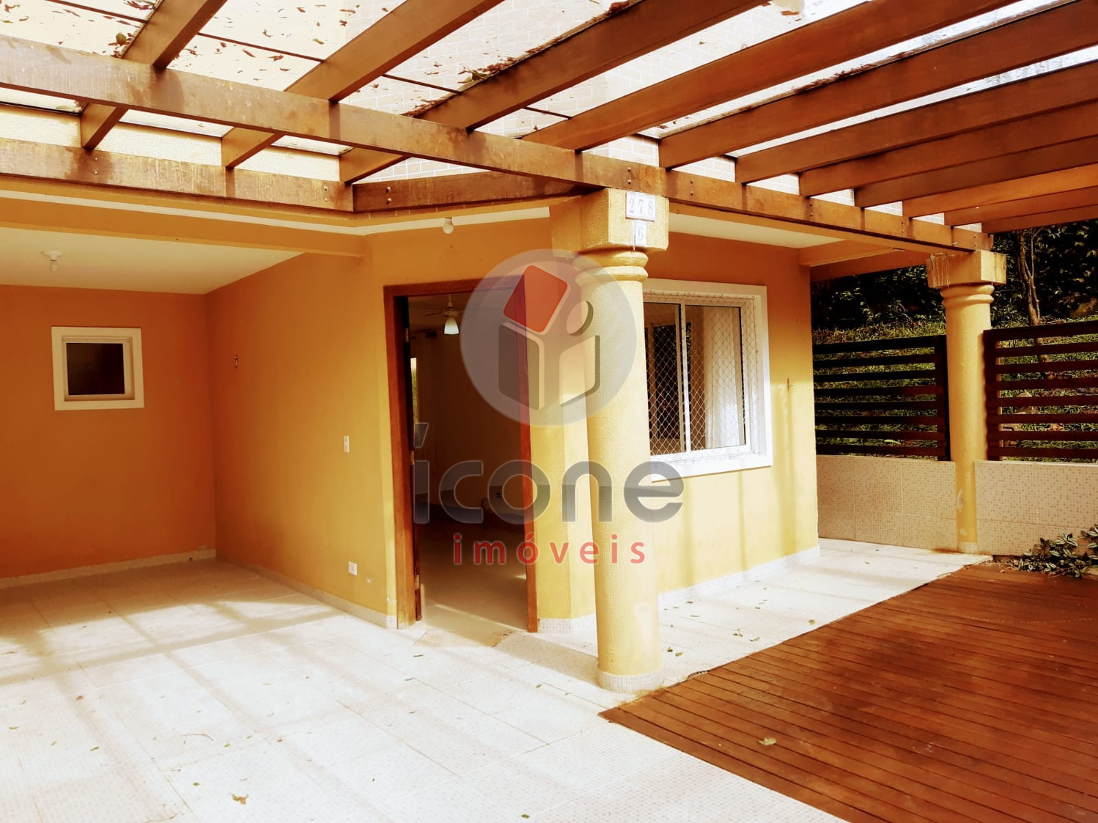 Casa para alugar em Tingui, Curitiba — Portal Chave Fácil