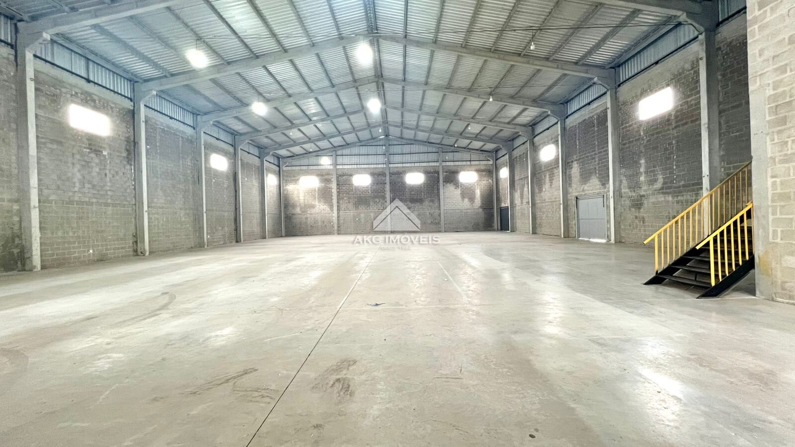 Barracão/Galpão para alugar em Eucaliptos, Fazenda Rio Grande — Portal Chave Fácil