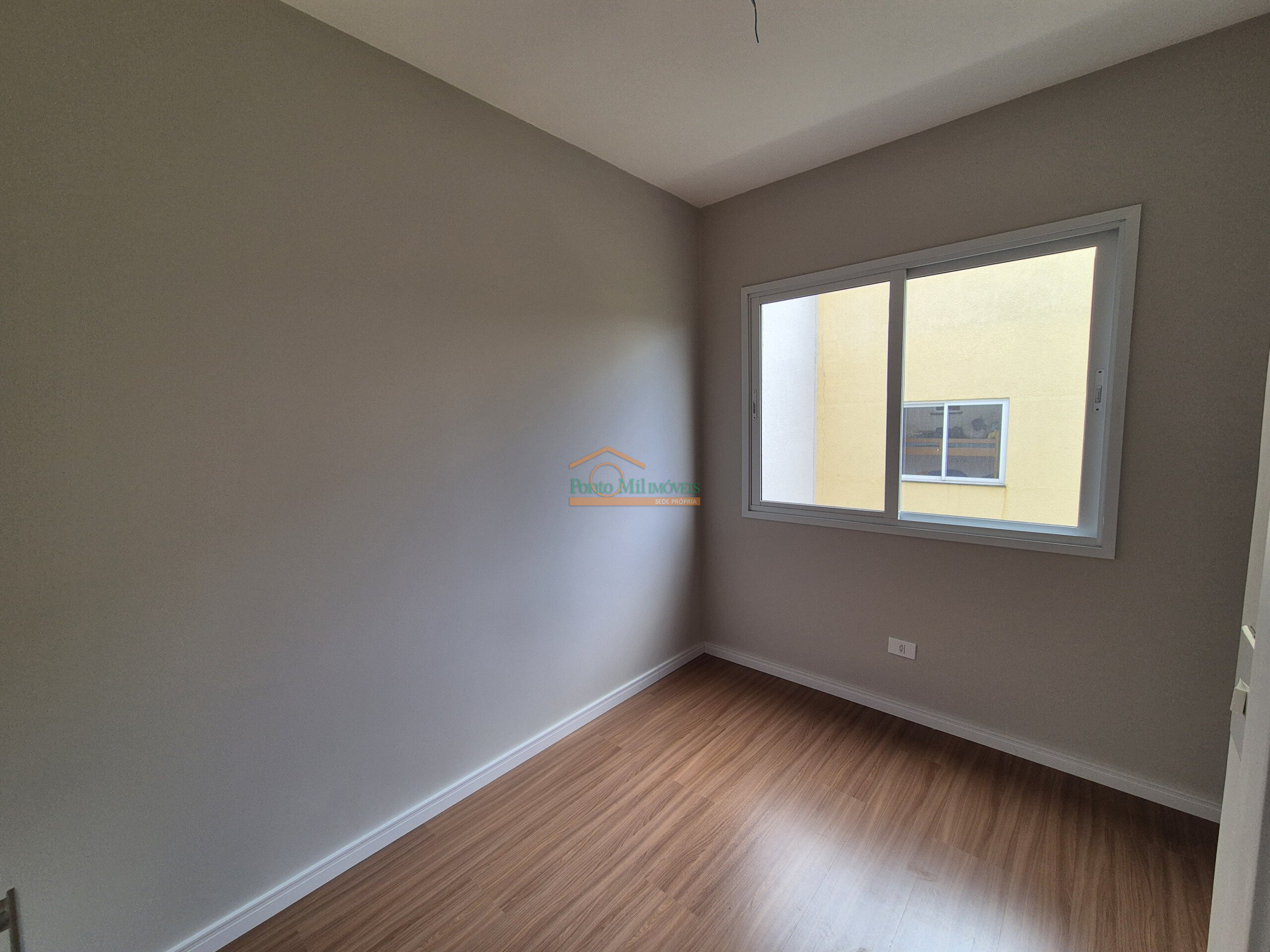 Comercial à venda em Abranches, Curitiba — GOMES CONSULTOR IMOBILIARIO LTDA.