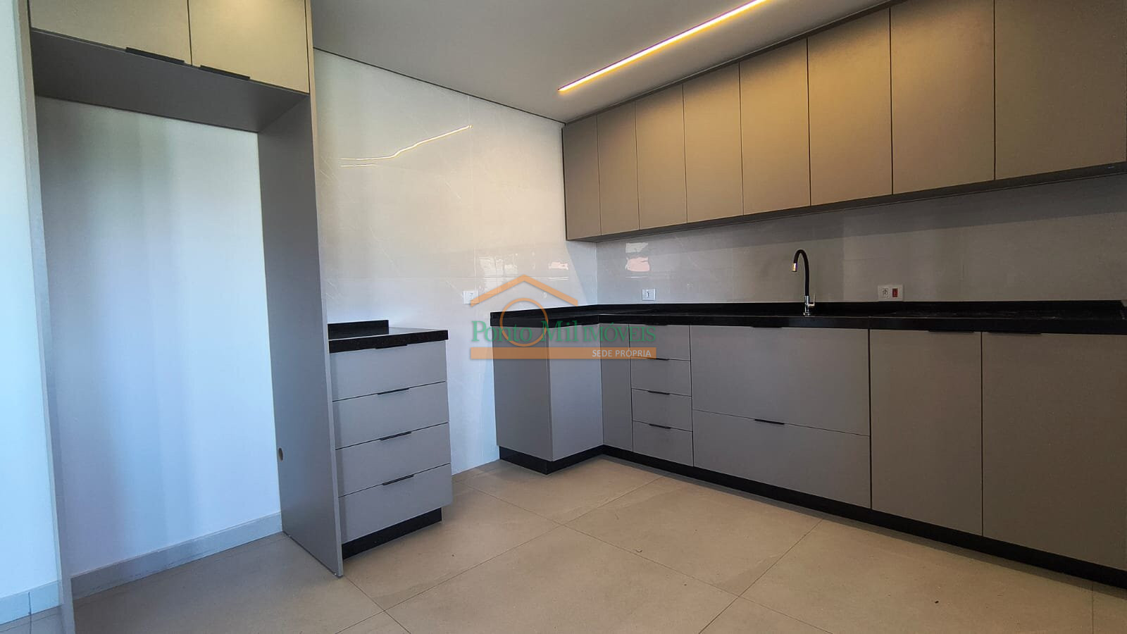 Casa comercial para alugar em Santa Felicidade, Curitiba — Portal Chave Fácil