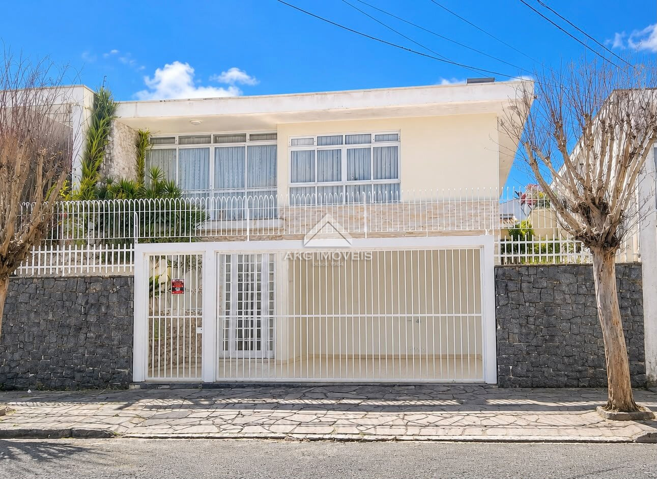 Casa à venda em Jardim Botânico, Curitiba — Portal Chave Fácil