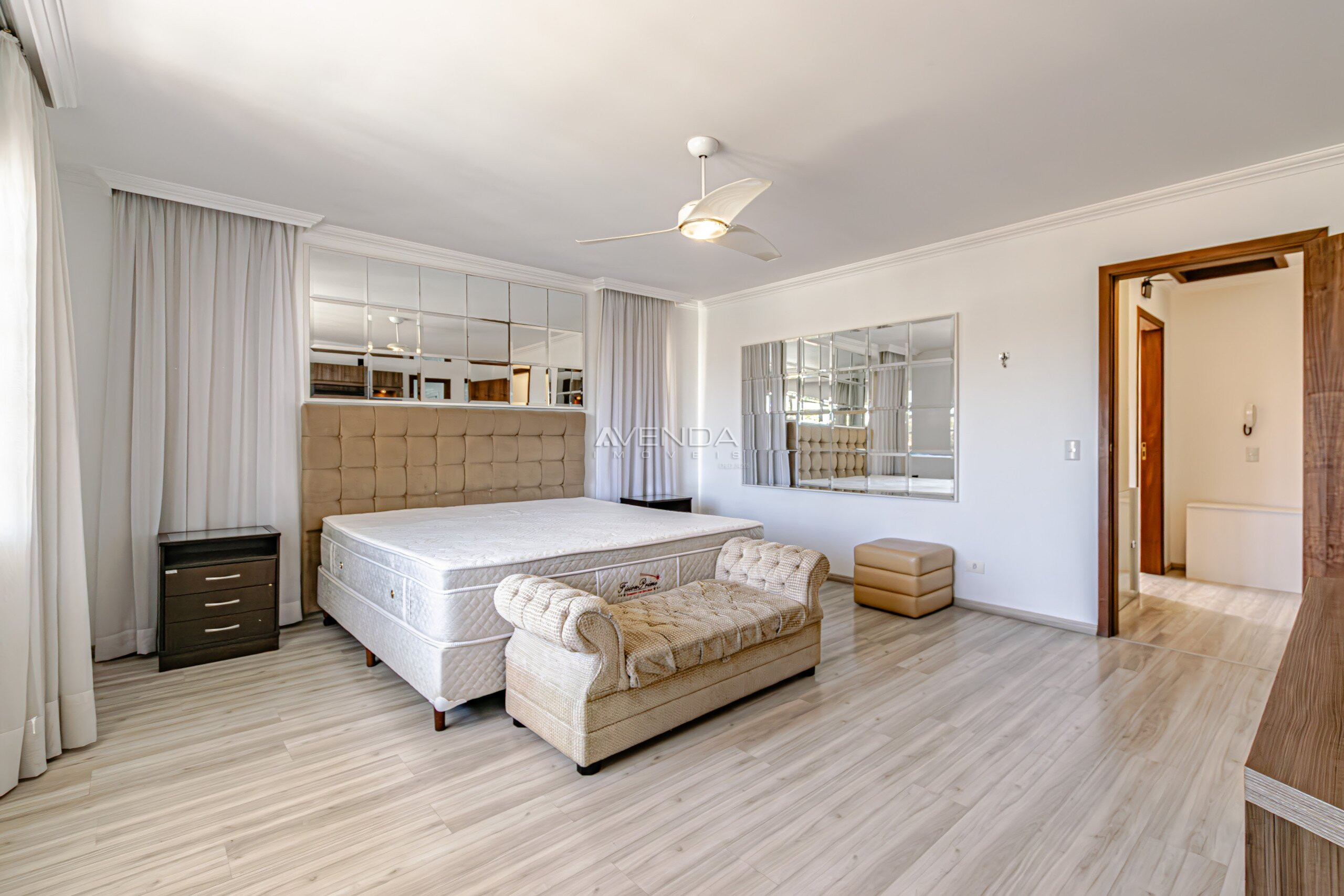 Casa, 4 quartos, 248 m² - Foto 4
