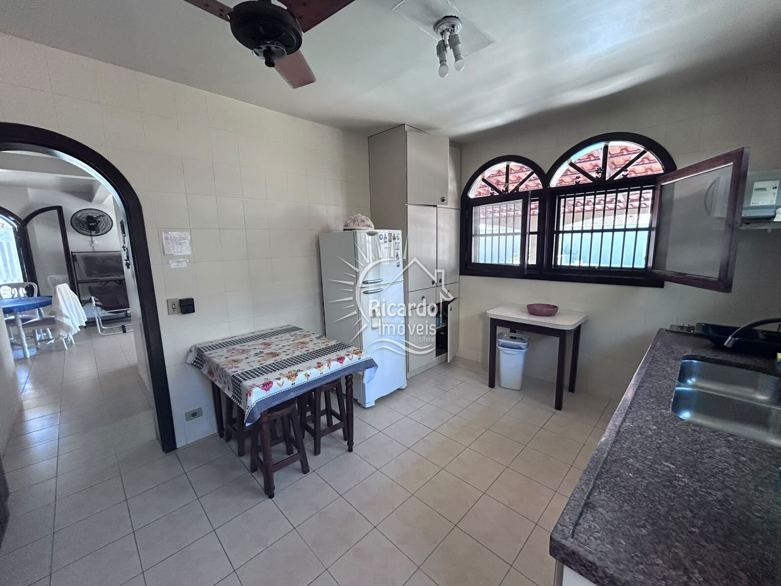 Casa, 4 quartos, 245 m² - Foto 17