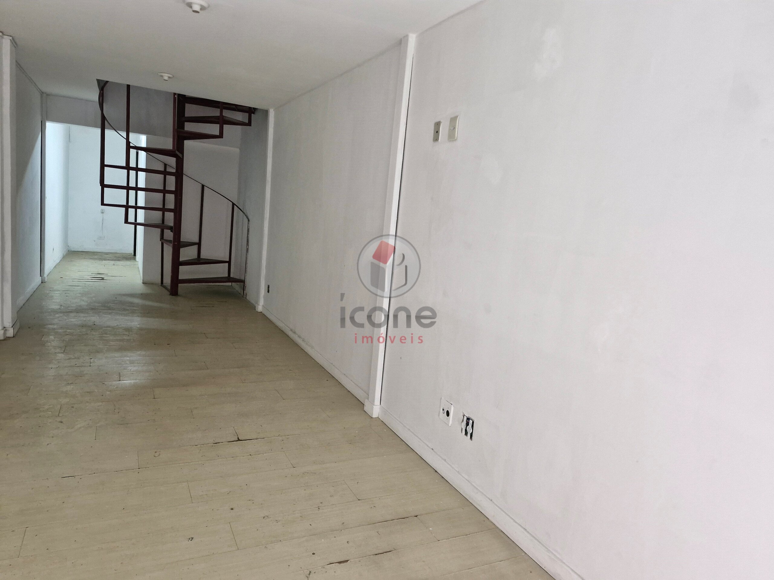 Ponto Comercial/Loja para alugar em Rebouças, Curitiba — Portal Chave Fácil