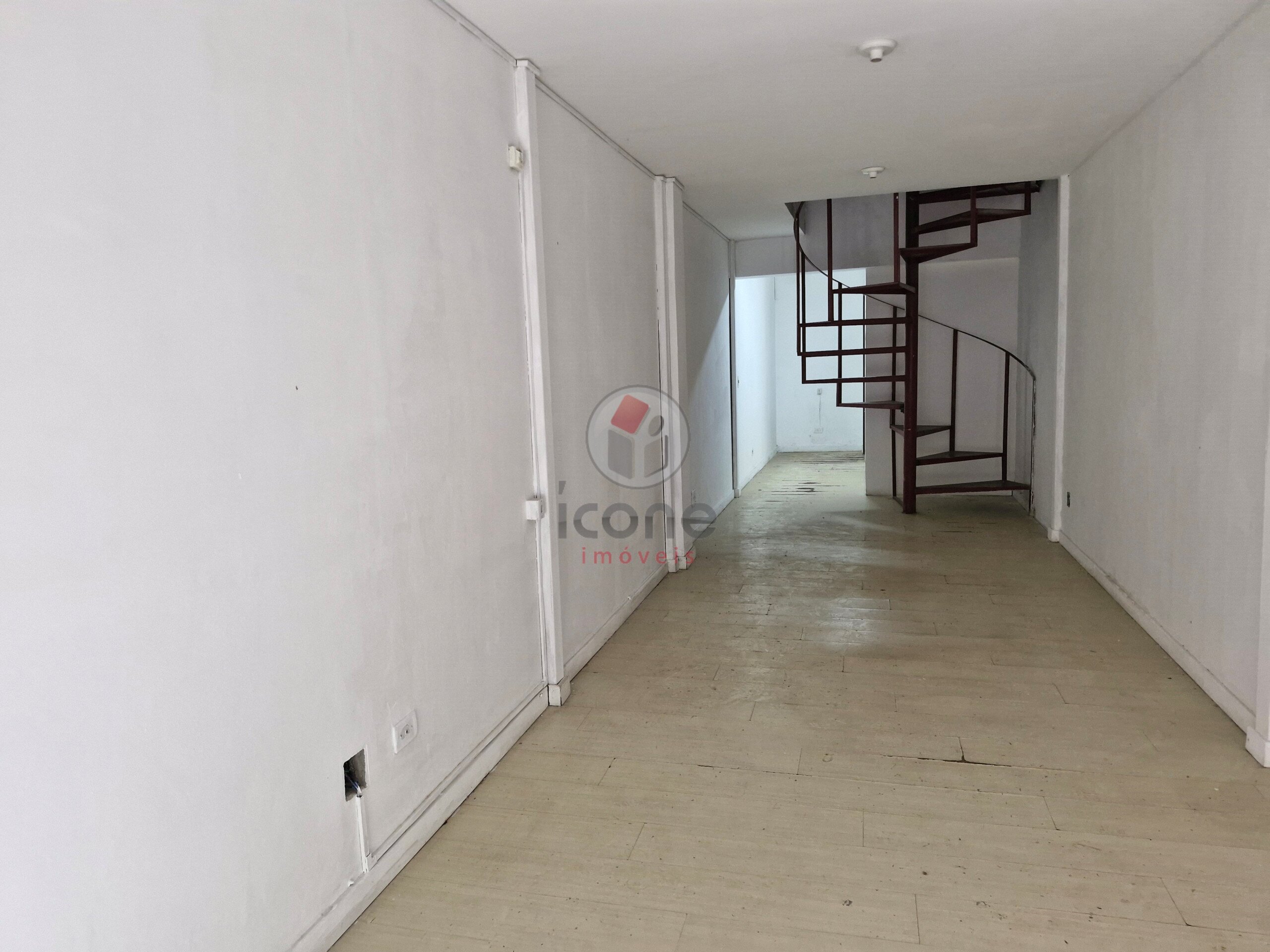 Ponto Comercial/Loja para alugar em Rebouças, Curitiba — Portal Chave Fácil