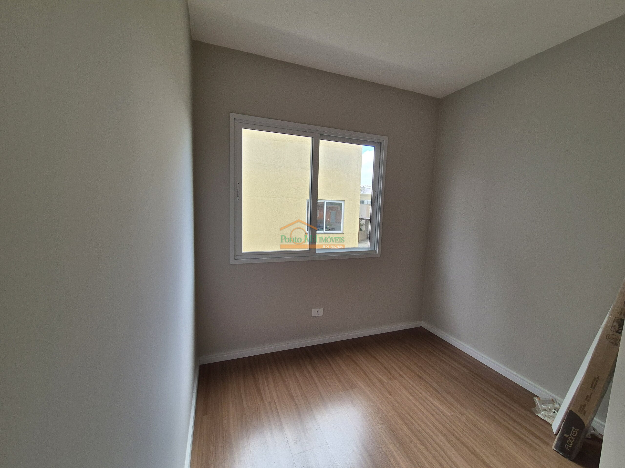 Comercial à venda em Abranches, Curitiba — GOMES CONSULTOR IMOBILIARIO LTDA.