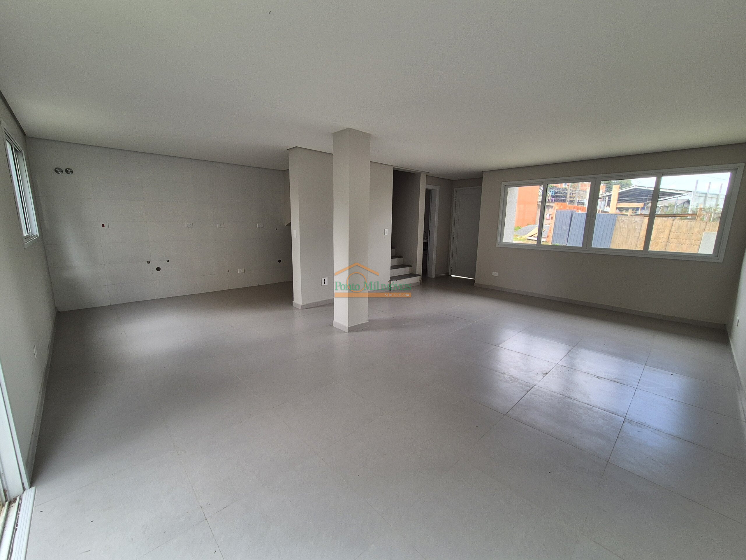 Comercial à venda em Abranches, Curitiba — GOMES CONSULTOR IMOBILIARIO LTDA.