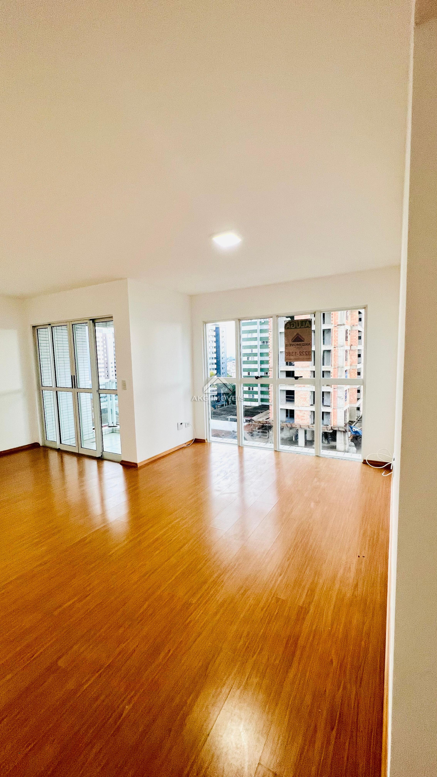 Apartamento para alugar em Água Verde, Curitiba — Portal Chave Fácil