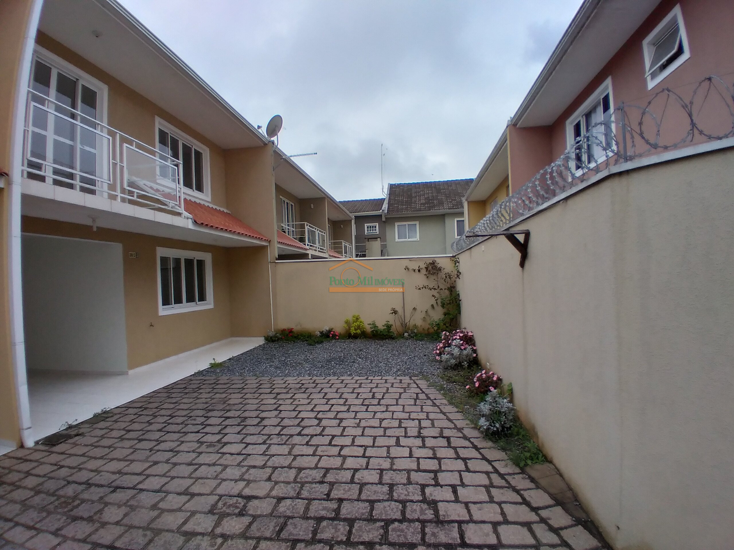 Casa para alugar em Santa Felicidade, Curitiba — Portal Chave Fácil