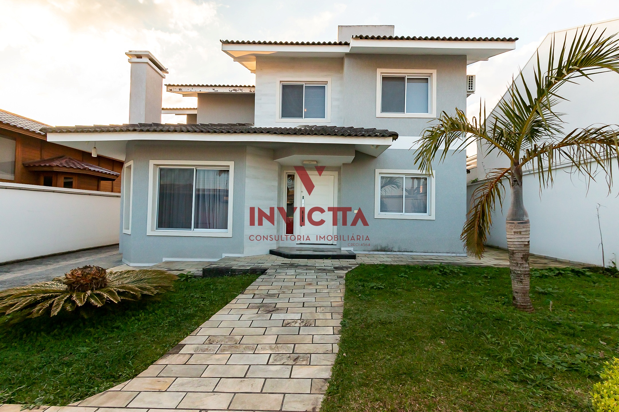 Casas Sobrado à venda em São José dos Pinhais - PR - Imovelweb