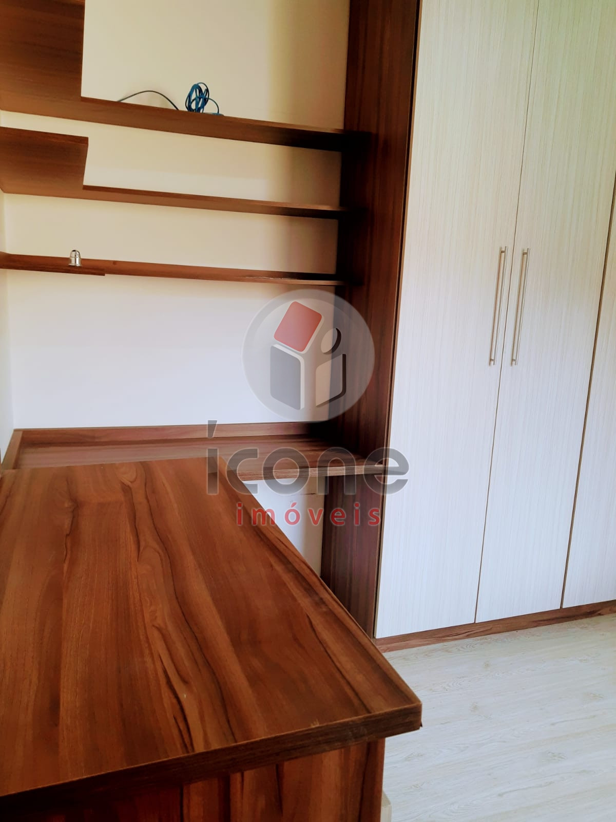 Casa à venda em Tingui, Curitiba — MAFI ADMINISTRADORA DE IMOVEIS LTDA