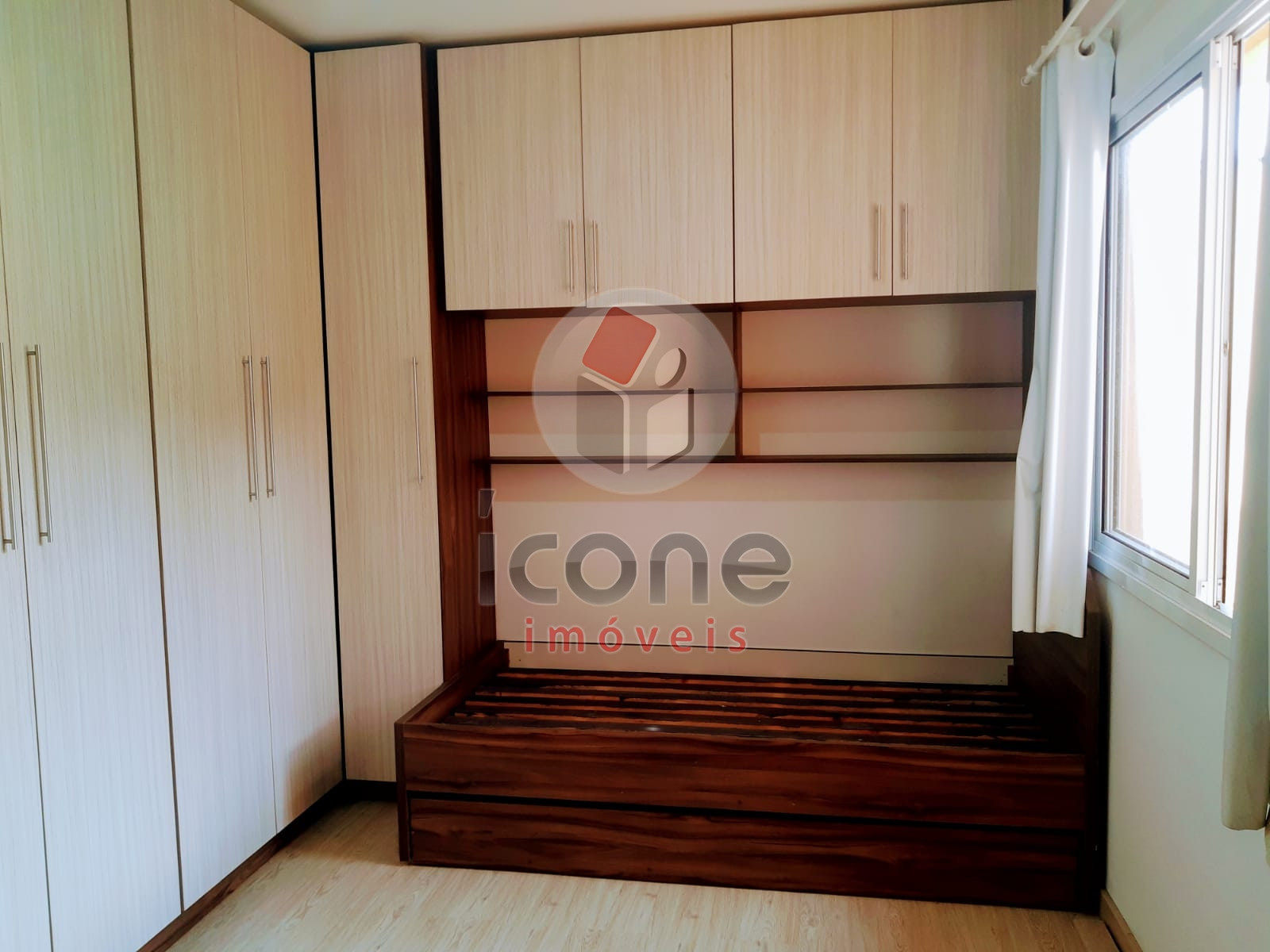 Casa à venda em Tingui, Curitiba — MAFI ADMINISTRADORA DE IMOVEIS LTDA