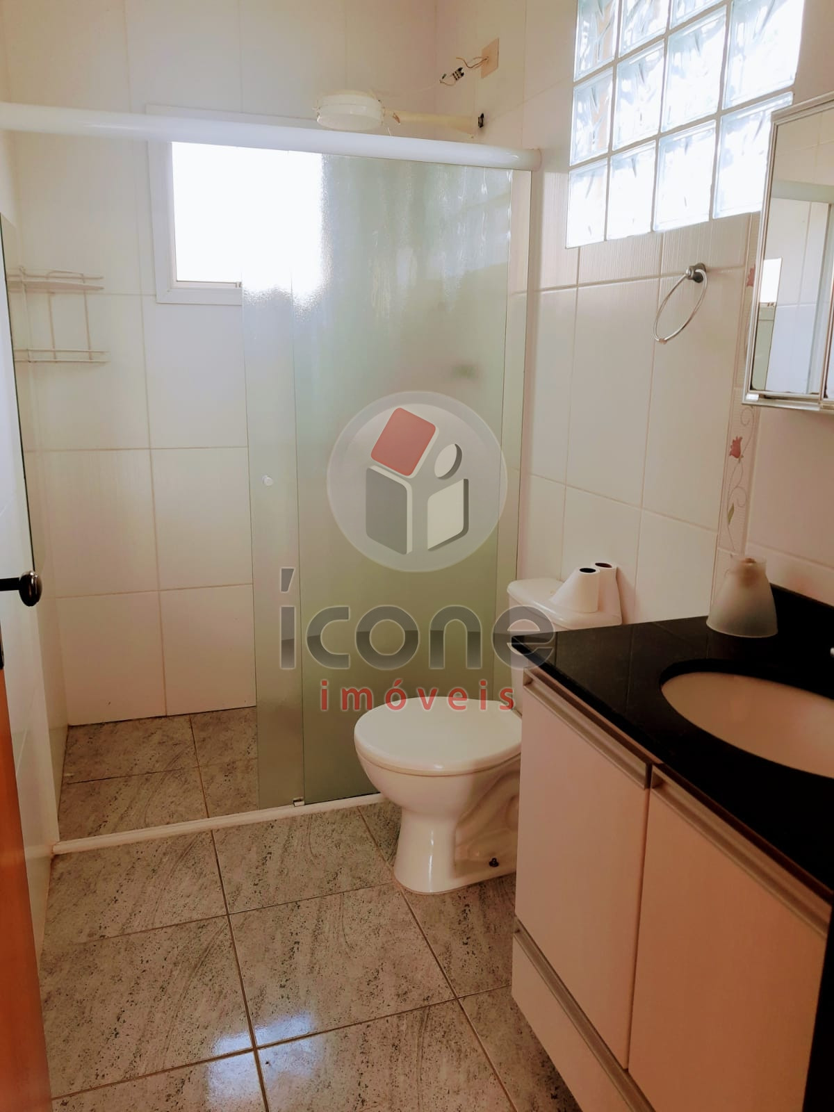 Casa à venda em Tingui, Curitiba — MAFI ADMINISTRADORA DE IMOVEIS LTDA