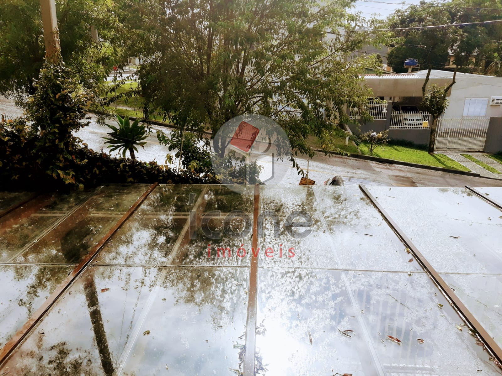 Casa à venda em Tingui, Curitiba — MAFI ADMINISTRADORA DE IMOVEIS LTDA