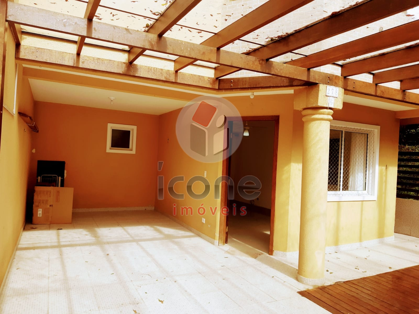 Casa à venda em Tingui, Curitiba — MAFI ADMINISTRADORA DE IMOVEIS LTDA