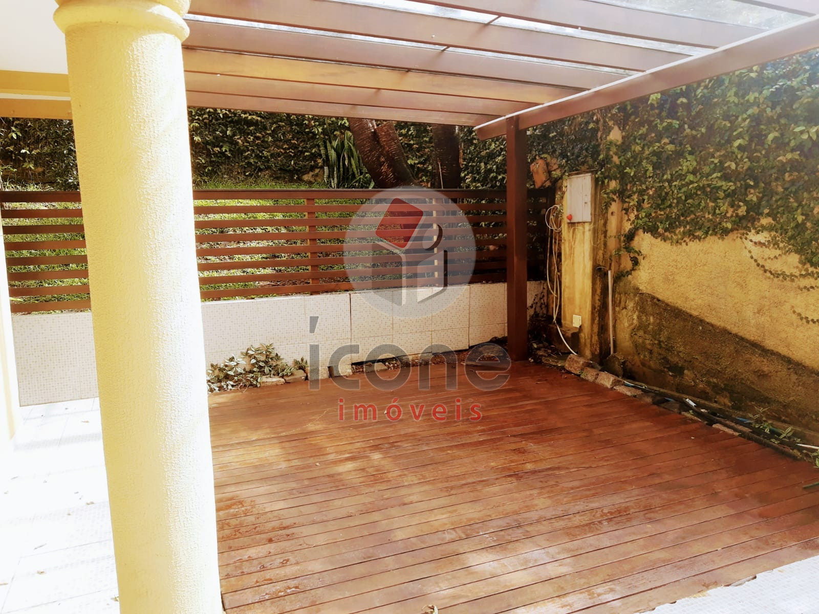 Casa à venda em Tingui, Curitiba — MAFI ADMINISTRADORA DE IMOVEIS LTDA