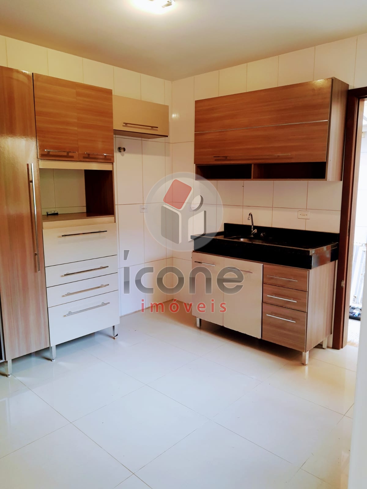 Casa à venda em Tingui, Curitiba — MAFI ADMINISTRADORA DE IMOVEIS LTDA