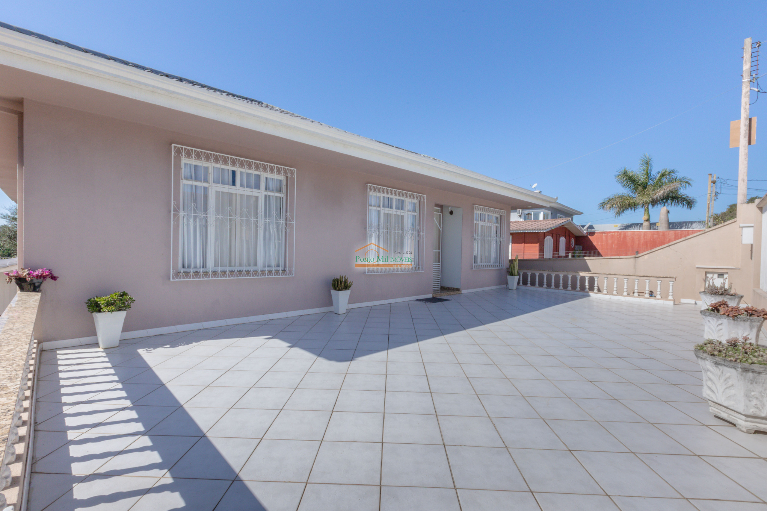 Casa à venda em Butiatuvinha, Curitiba — Portal Chave Fácil