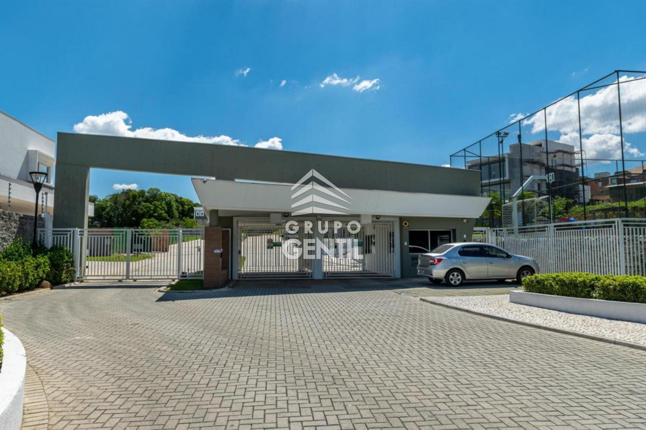 TERRENO EM CONDOMÍNIO à venda com 1038.13m² por R$ 1.680.000,00 no bairro Barigui - CURITIBA / PR