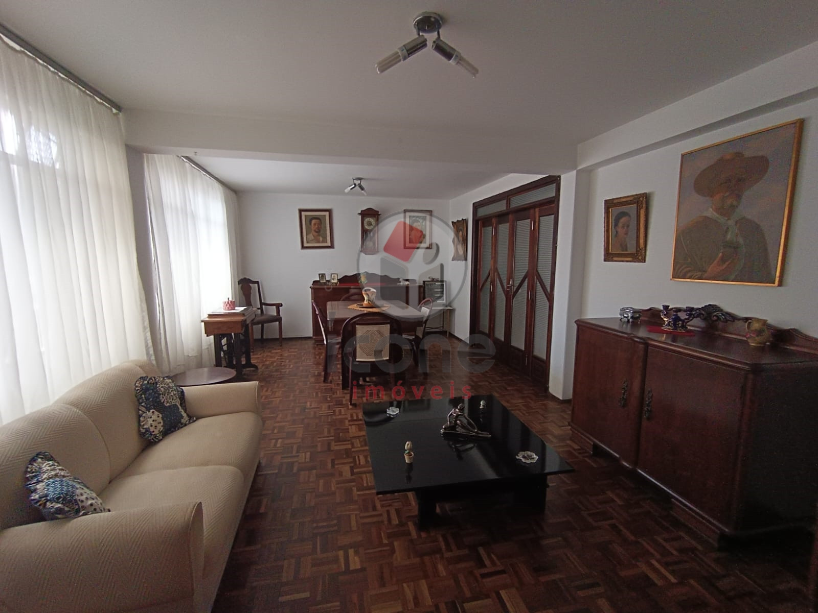 Casa à venda em Seminário, Curitiba — Portal Chave Fácil