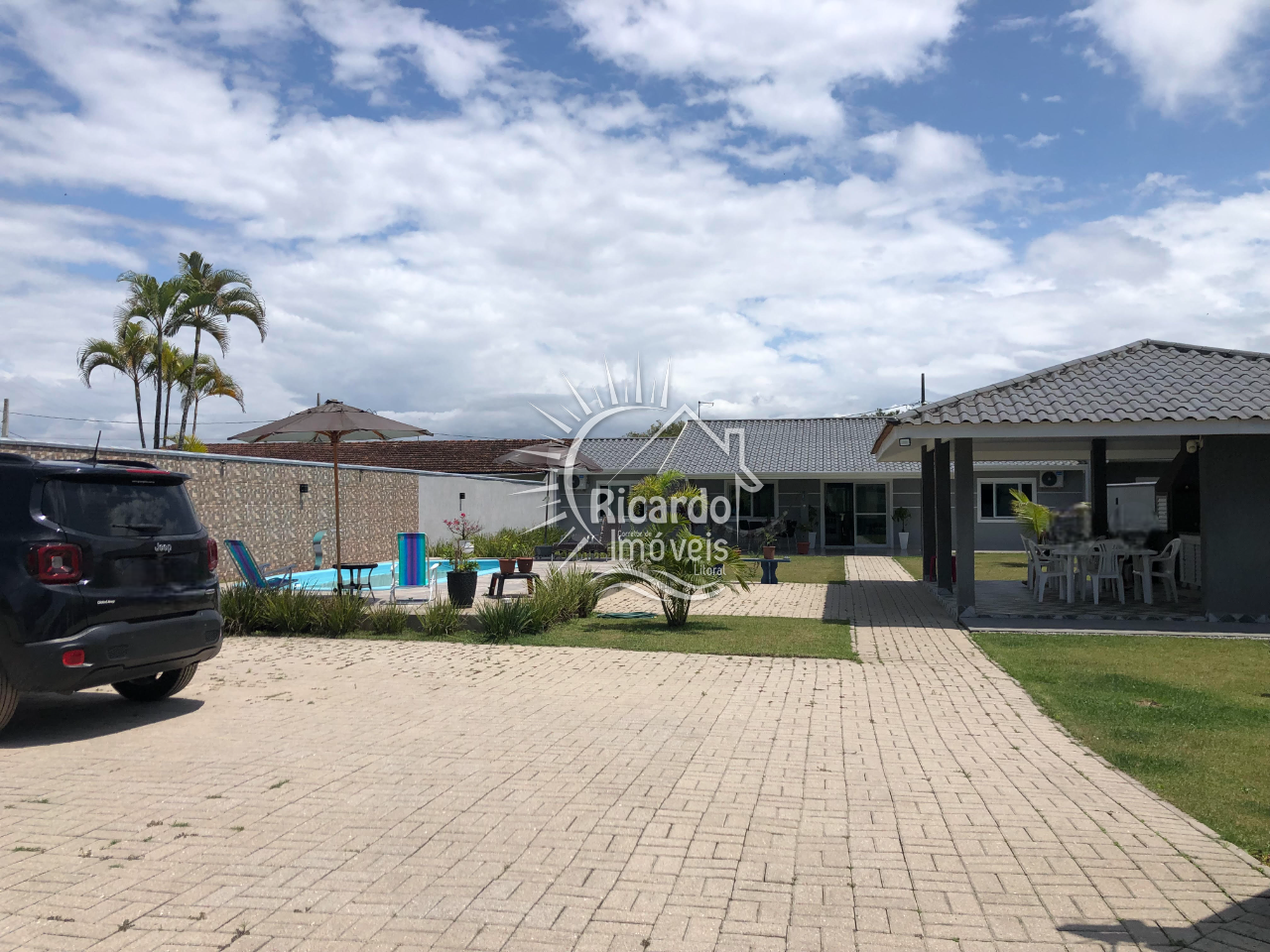 Casa, 4 quartos, 221 m² - Foto 2