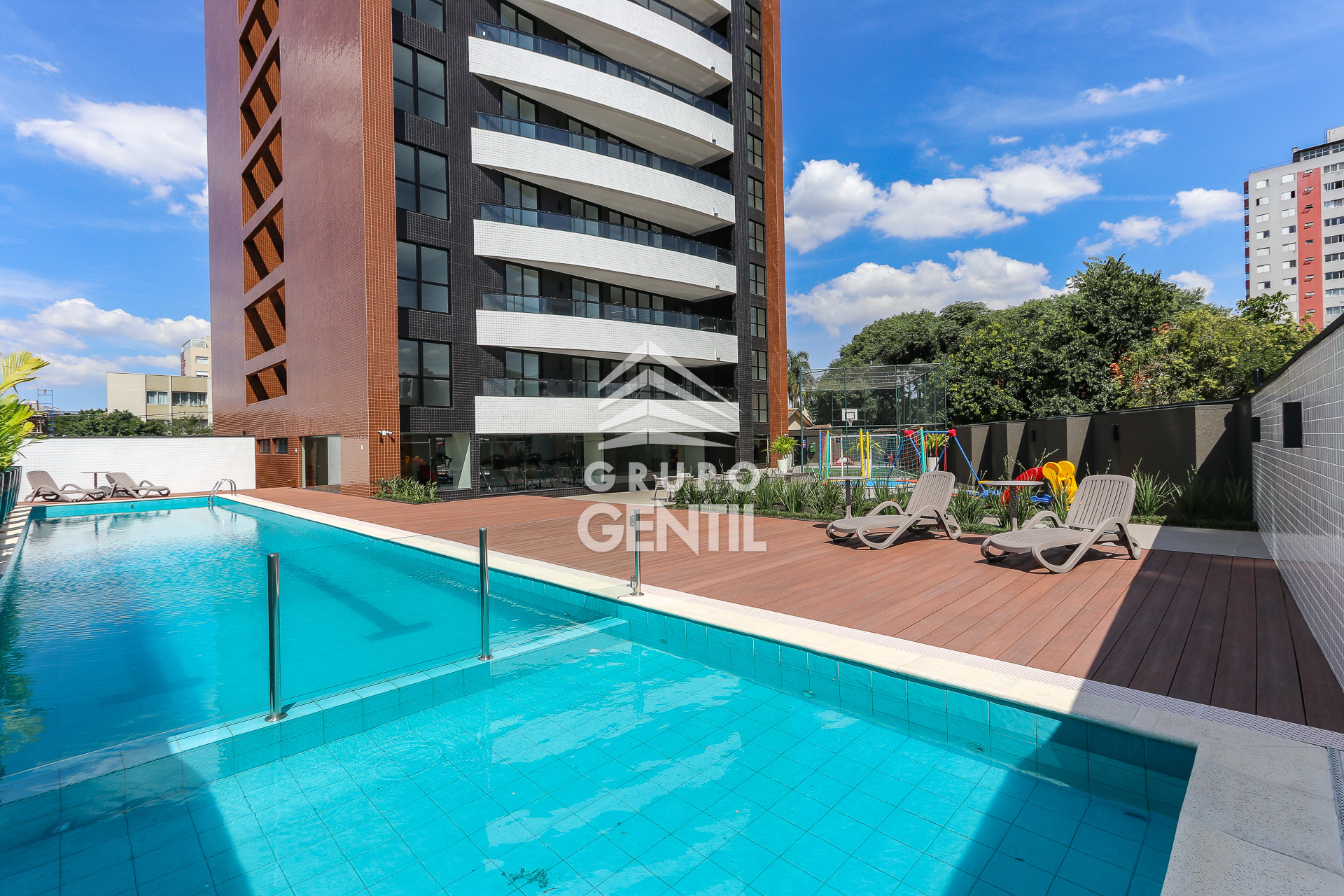 APARTAMENTO com 3 dormitórios à venda com 106m² por R$ 1.080.000,00 no bairro Bacacheri - CURITIBA / PR
