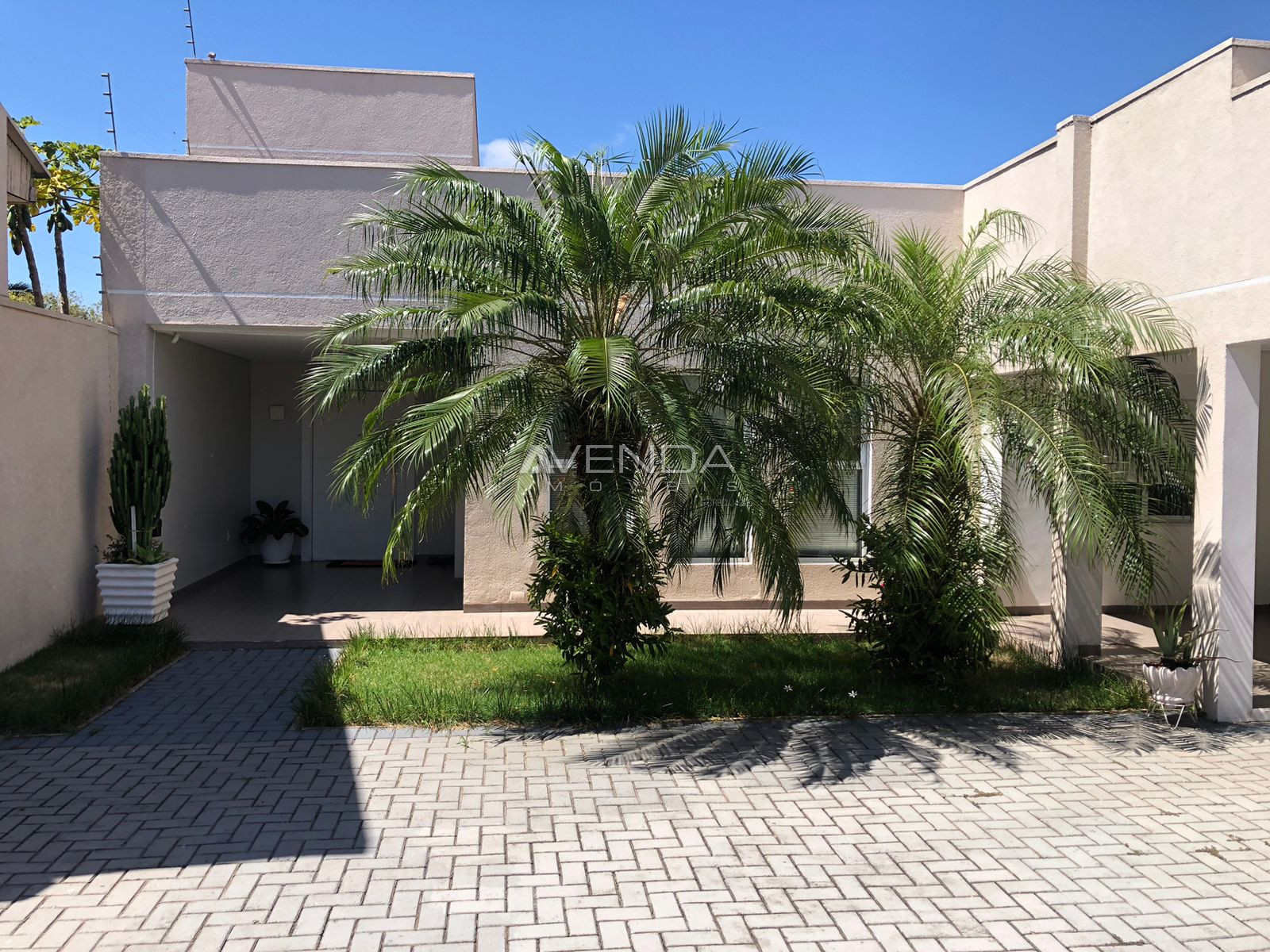 Casa, 4 quartos, 244 m² - Foto 2