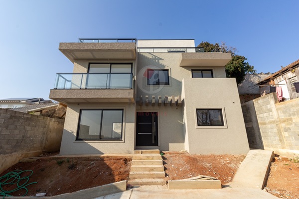 Casa à venda em Uberaba, Curitiba — Portal Chave Fácil