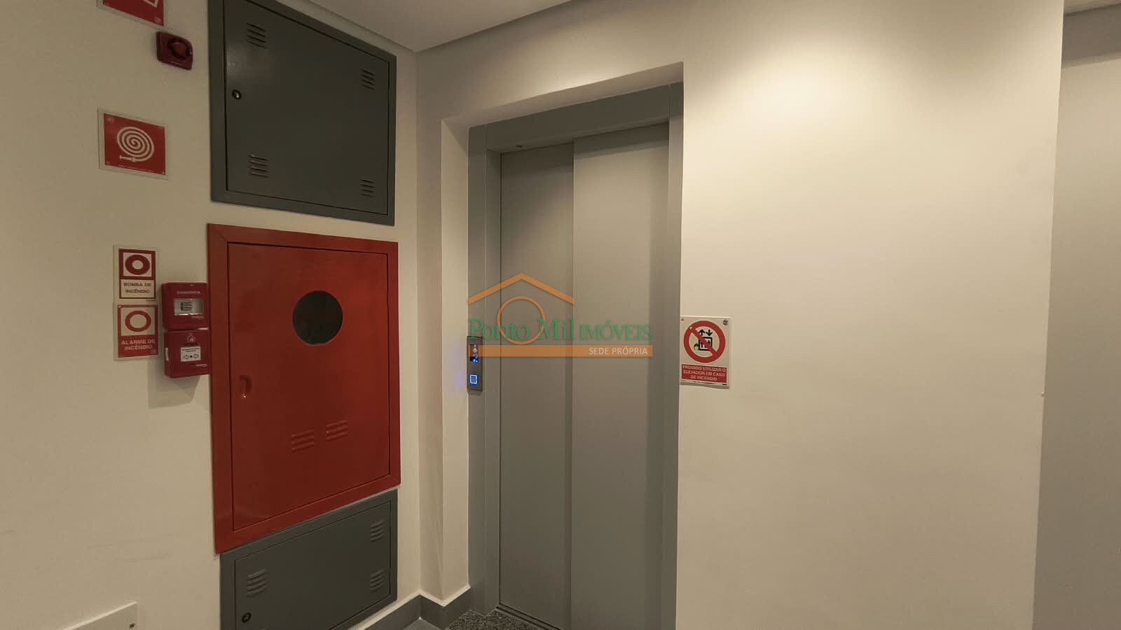 Apartamento para alugar em Bom Retiro, Curitiba — Imobiliária Cilar