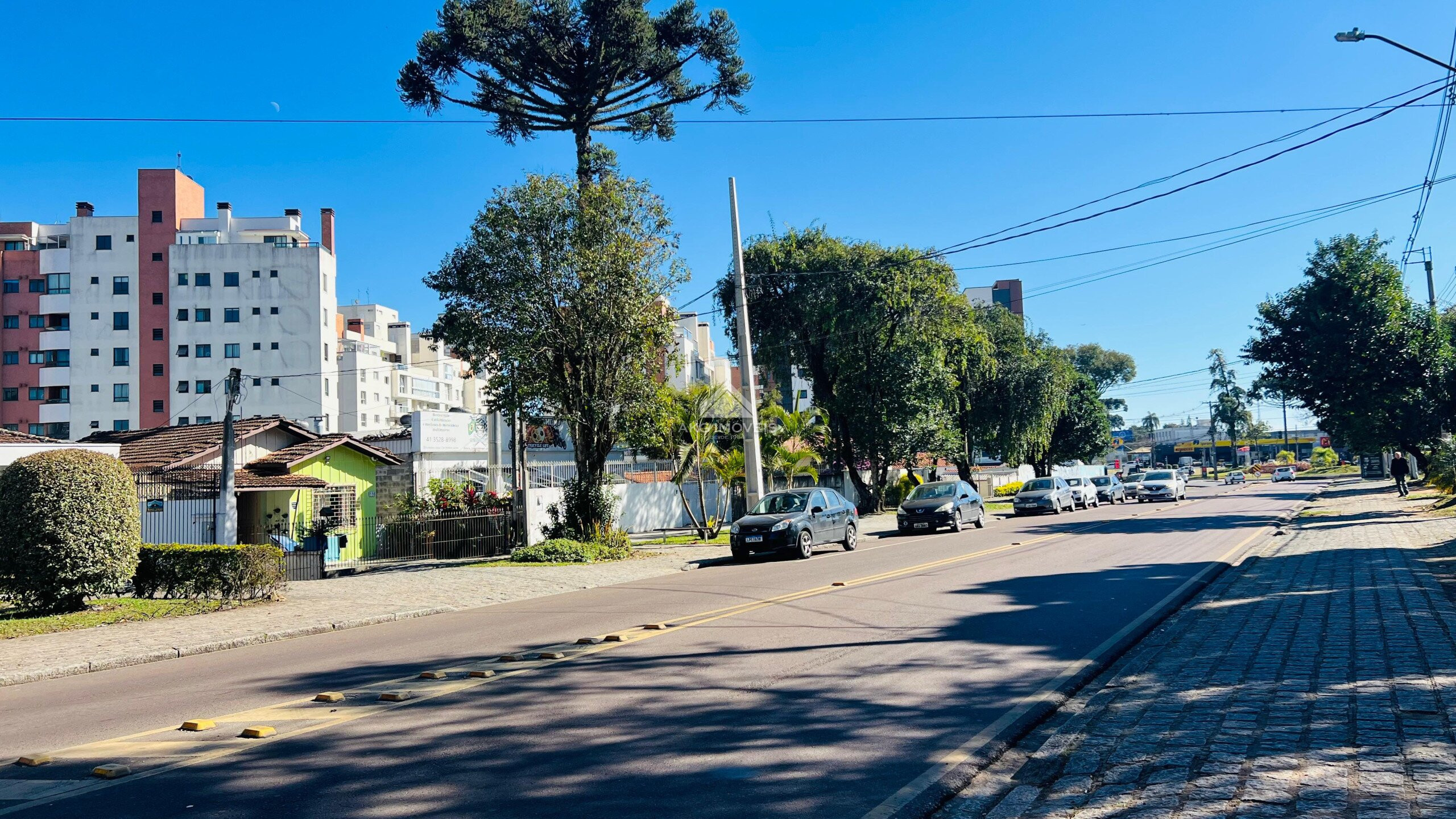 Terreno à venda em Cristo Rei, Curitiba — Portal Chave Fácil