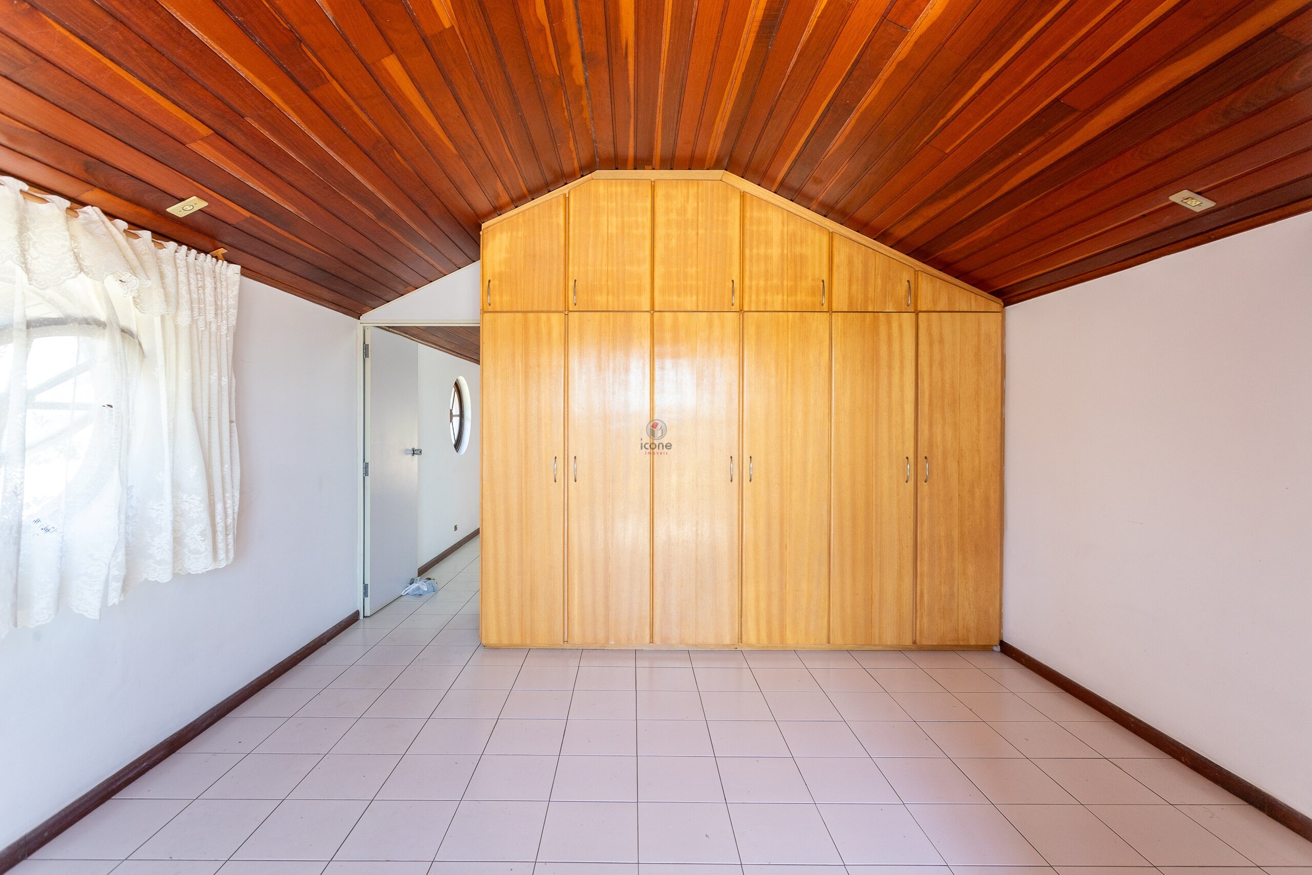 Casa à venda em Barreirinha, Curitiba — Portal Chave Fácil