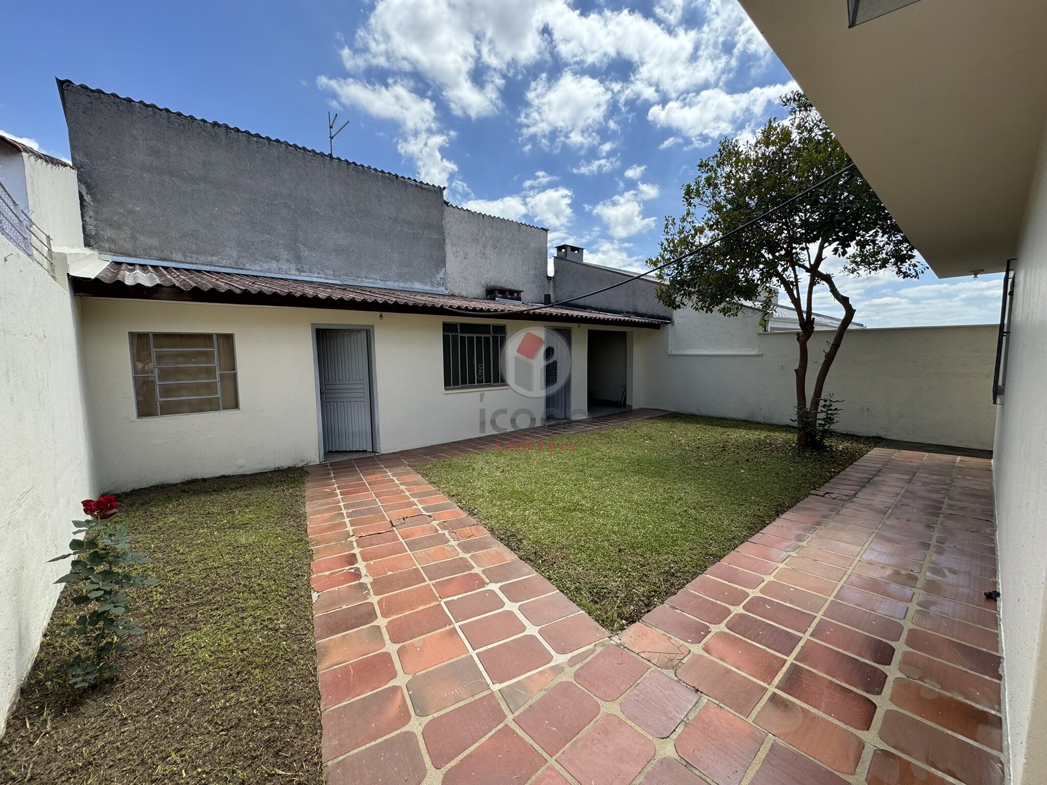 Casa à venda em Fazendinha, Curitiba — Portal Chave Fácil
